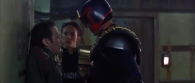 sedzia-dredd.mp4